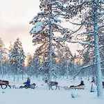 Kakslauttanen Arctic - Igloos And 5* Saariselka