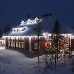 卡克斯劳塔宁阿克蒂克度假酒店 - 圆顶小屋和小木屋 酒店 5*