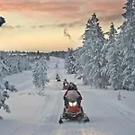 Kakslauttanen Arctic - Igloos And Otel