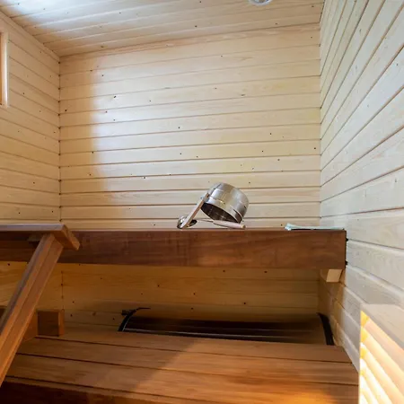 Отель Kakslauttanen Arctic - Igloos And 5*