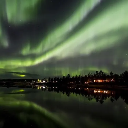 卡克斯劳塔宁阿克蒂克度假酒店 - 圆顶小屋和小木屋 酒店