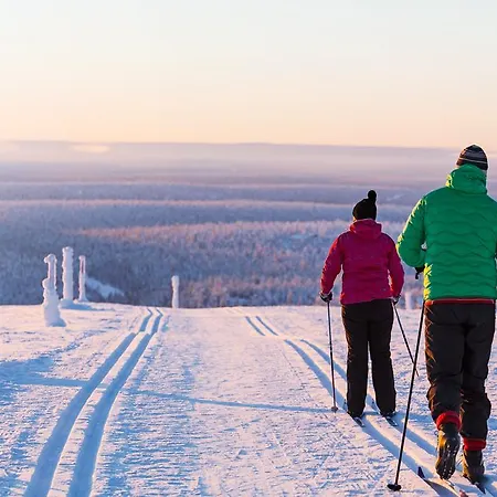 מלון Kakslauttanen Arctic - Igloos And