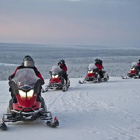 酒店 卡克斯劳塔宁阿克蒂克度假酒店 - 圆顶小屋和小木屋 5*