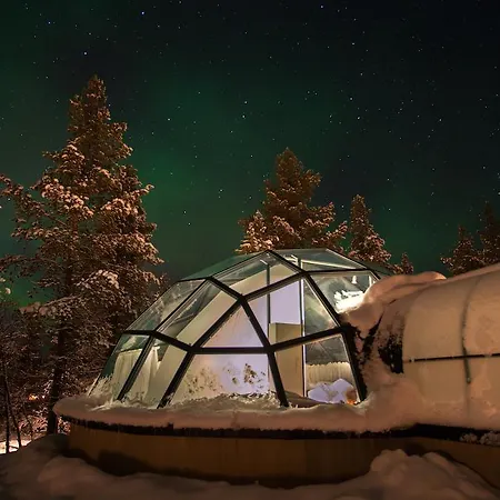 Kakslauttanen Arctic - Igloos And Hotel