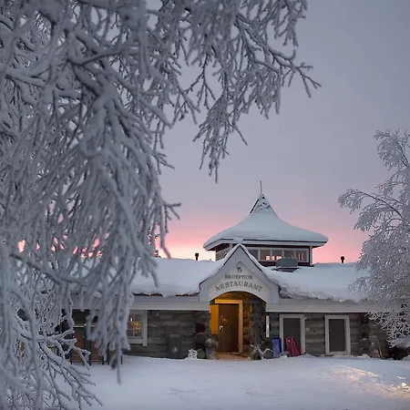 酒店 卡克斯劳塔宁阿克蒂克度假酒店 - 圆顶小屋和小木屋 萨利色尔卡