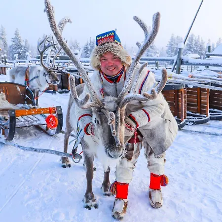 Kakslauttanen Arctic - Igloos And