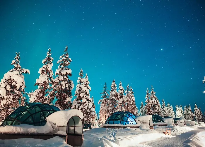 カクシラウッタネン 北極リゾート イグルー&シャレー 5* サーリセルカ