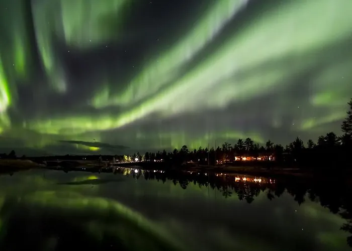 Kakslauttanen Arctic - Igloos And Hotel