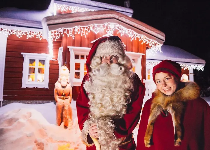 カクシラウッタネン 北極リゾート イグルー&シャレー ホテル サーリセルカ