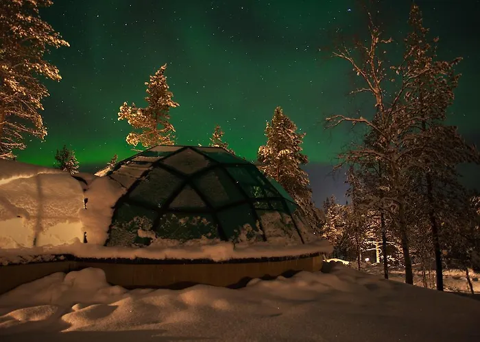 カクシラウッタネン 北極リゾート イグルー&シャレー ホテル