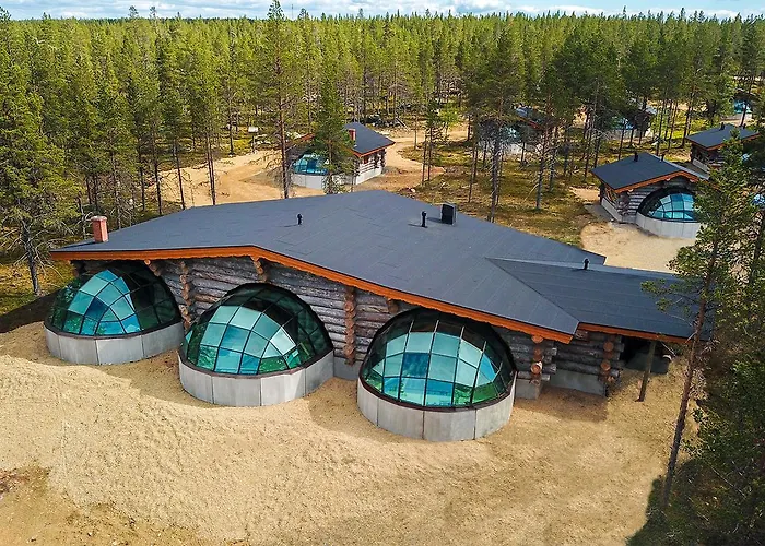 ホテル カクシラウッタネン 北極リゾート イグルー&シャレー