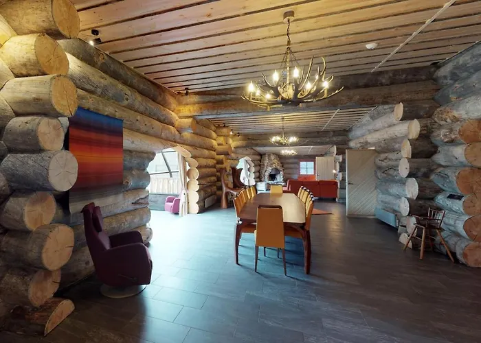 ホテル カクシラウッタネン 北極リゾート イグルー&シャレー 5*